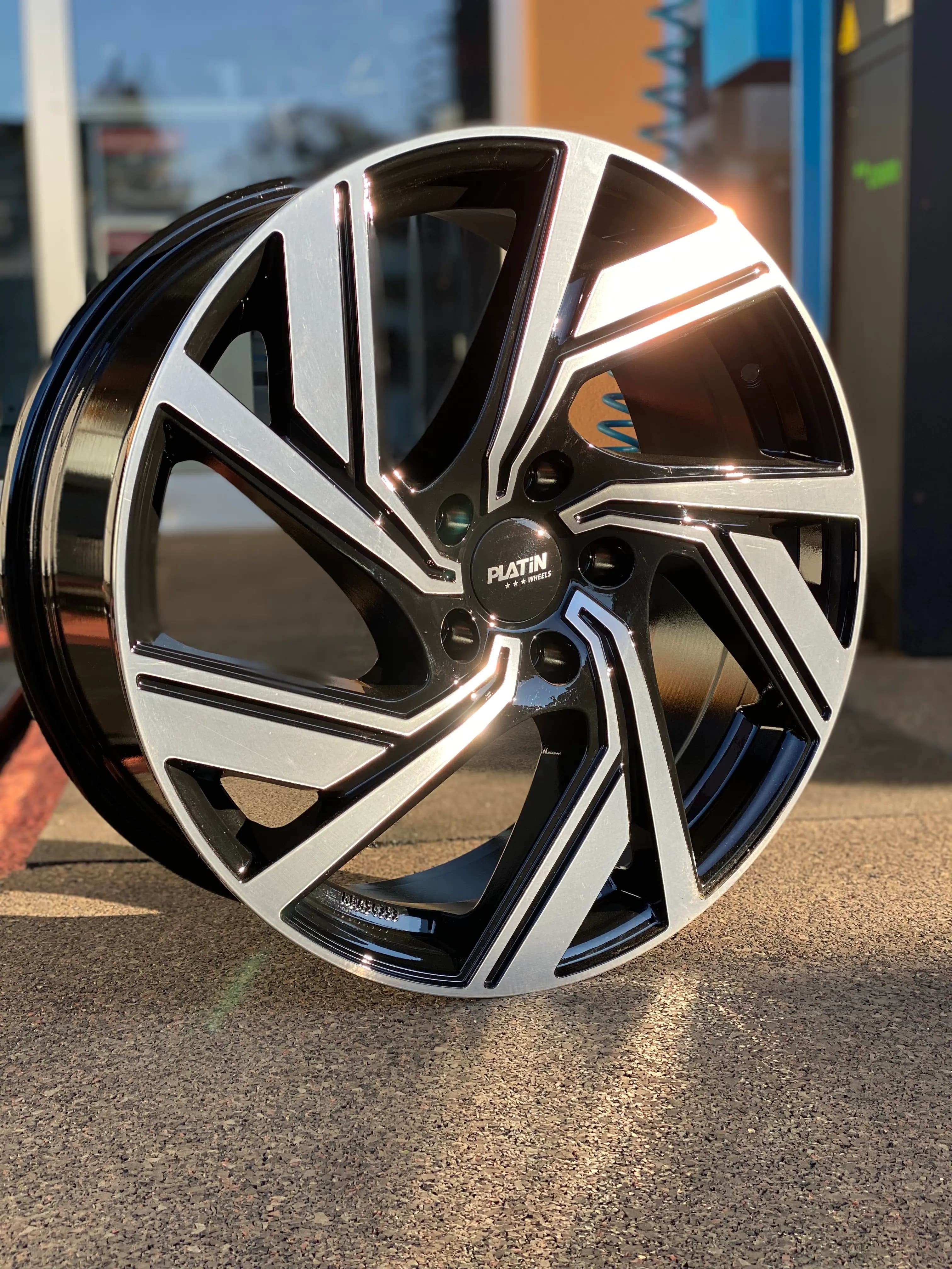 GUMI CENTER - slika 2